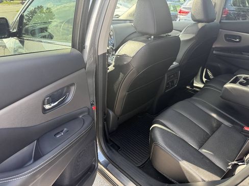 Used 2024 Nissan Murano SL w/ Cargo Package AWD/4WD image 17