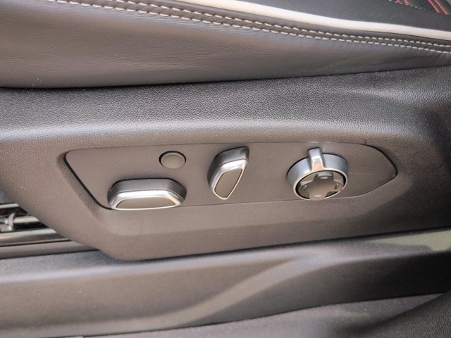 Used 2025 GMC Yukon XL AT4 Ultimate w/ LPO, Floor Liner Package AWD/4WD image 23