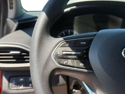Used 2019 Hyundai Santa Fe SE AWD/4WD image 18