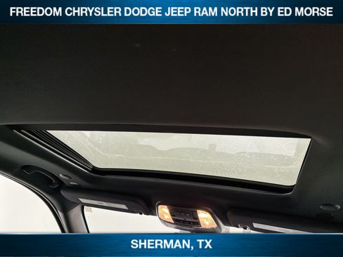Used 2021 Jeep Grand Cherokee Trailhawk AWD/4WD image 12
