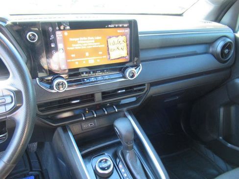 Used 2023 Chevrolet Colorado Trail Boss w/ LPO, Dark Essentials Package image 4