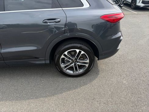 Used 2025 Audi Q5 Premium Plus w/ Premium Plus AWD/4WD image 22