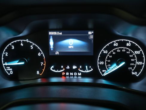 Used 2021 Ford Transit Connect XLT image 6