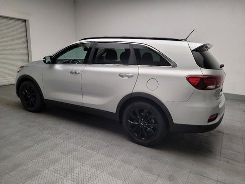 Used 2020 Kia Sorento S FWD image 3