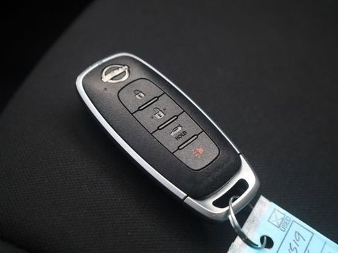 Used 2025 Nissan Sentra SV FWD image 23