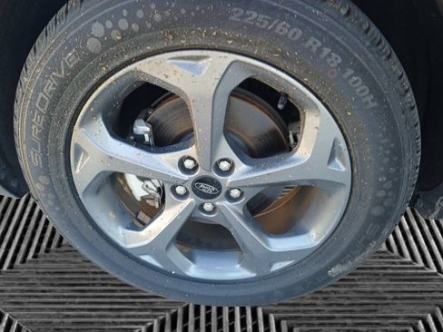 Used 2025 Ford Escape ST-Line FWD image 10