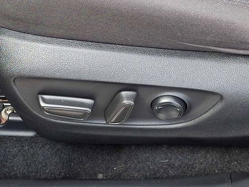 Used 2021 Toyota RAV4 XLE w/ Convenience Package image 28