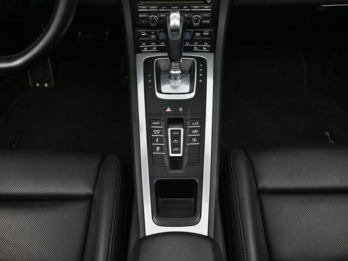 Used 2016 Porsche 911 Carrera 4S image 8
