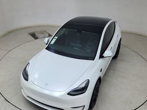 Used 2022 Tesla Model Y Performance image 81