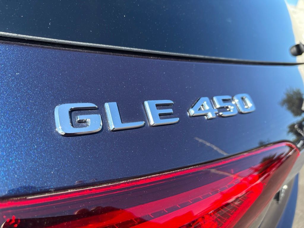 Used 2022 Mercedes-Benz GLE 450 4MATIC image 11