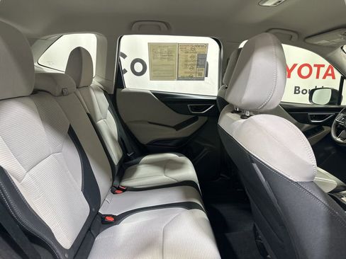 Used 2023 Subaru Forester Base image 15