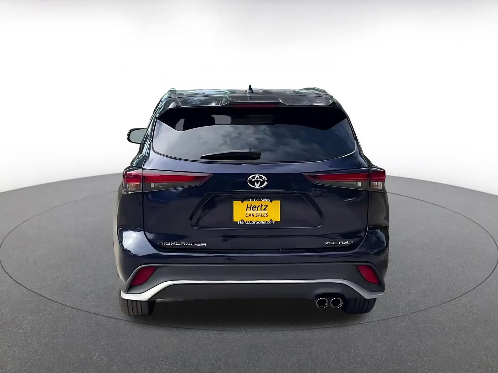 Used 2025 Toyota Highlander XSE AWD/4WD image 12