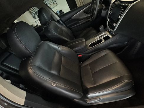 Used 2018 Nissan Murano S FWD image 17