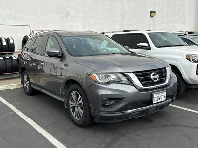 Used 2017 Nissan Pathfinder S