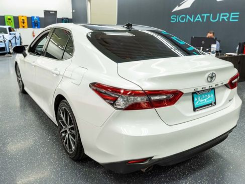 Used 2022 Toyota Camry XLE image 8