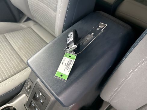 Used 2023 Ford Bronco Outer Banks AWD/4WD image 10
