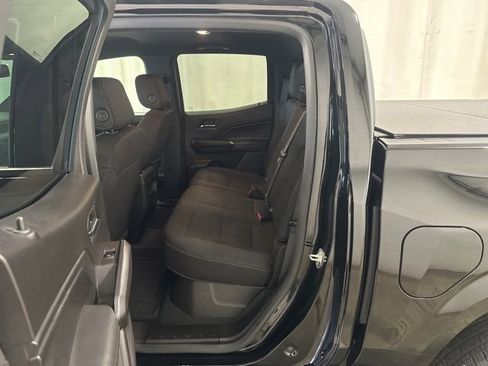 Used 2023 Chevrolet Colorado LT w/ LT Convenience Package II AWD/4WD image 12