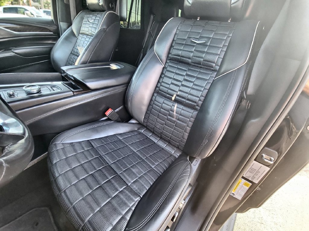 Certified 2023 Cadillac Escalade Sport Platinum AWD/4WD image 19