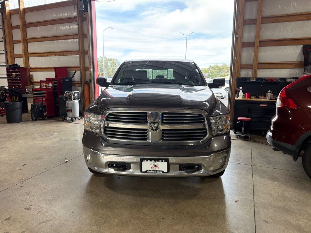 Used 2015 RAM 1500 Lone Star AWD/4WD image 5