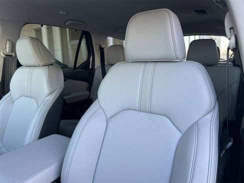 New 2025 Honda Pilot EX-L image 12