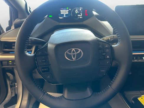 Used 2025 Toyota Prius Limited w/ Limited Premium Package AWD/4WD image 13