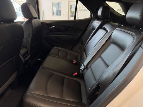 Used 2021 Chevrolet Equinox Premier AWD/4WD image 7