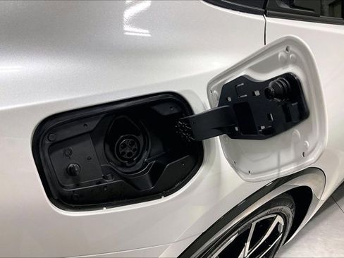 New 2026 Toyota Prius XSE Premium FWD image 40