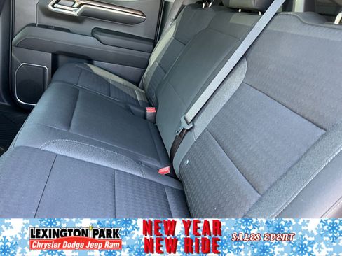 Used 2023 Chevrolet Silverado 1500 LT Trail Boss image 9