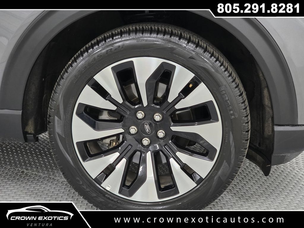 Used 2025 Ford Explorer Platinum w/ LUX Leather Package AWD/4WD image 9