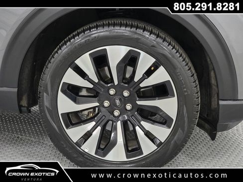 Used 2025 Ford Explorer Platinum w/ LUX Leather Package AWD/4WD image 9