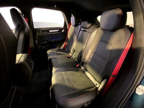 Used 2025 Porsche Cayenne GTS image 24