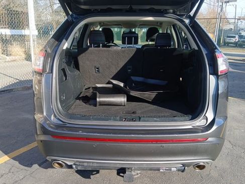 Used 2018 Ford Edge Titanium image 24