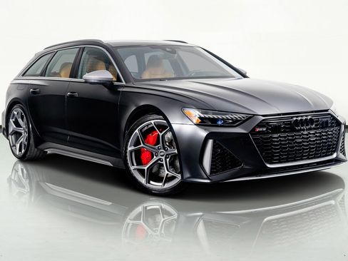 Used 2025 Audi RS 6 performance image 4