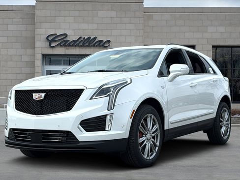 New 2026 Cadillac XT5 Sportv w/ LPO, Floor Liner Package image 5