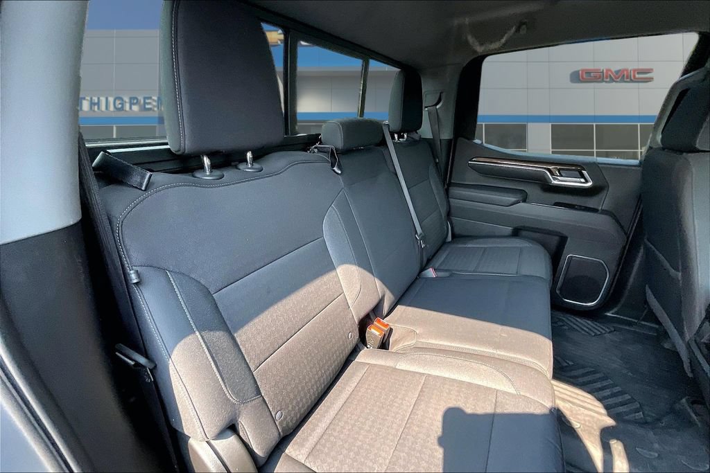 Used 2025 Chevrolet Silverado 1500 RST AWD/4WD image 26