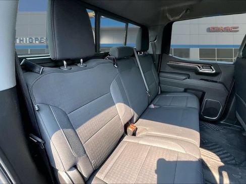 Used 2025 Chevrolet Silverado 1500 RST AWD/4WD image 26