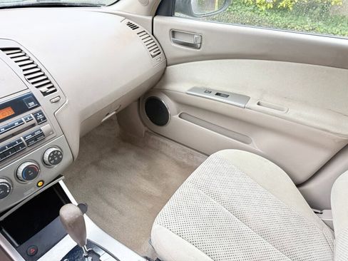 Used 2005 Nissan Altima 2.5 S w/ (S02) Side Airbags Pkg image 11