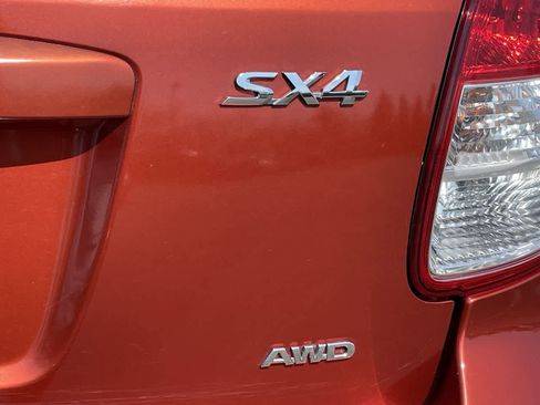 Used 2013 Suzuki SX4 Premium image 33