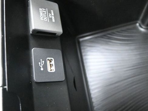 Used 2023 Acura MDX SH-AWD image 18