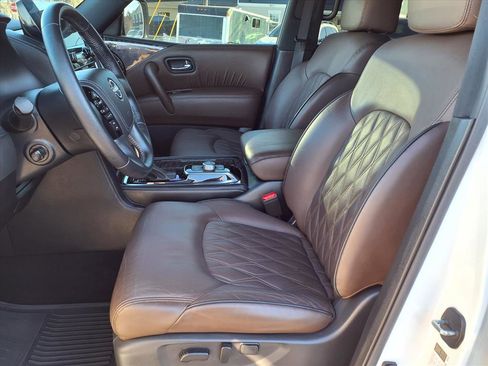 Used 2023 Nissan Armada Platinum w/ Captain's Chairs Package image 13