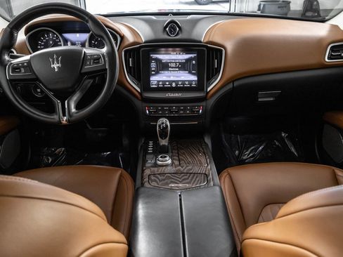 Used 2018 Maserati Ghibli S Q4 AWD/4WD image 24