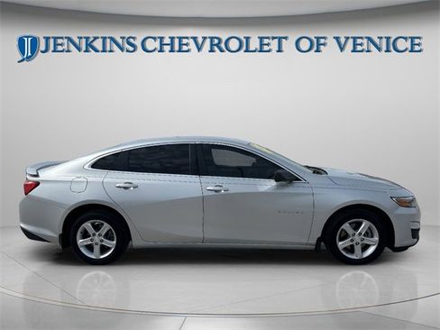 Used 2020 Chevrolet Malibu LS image 7
