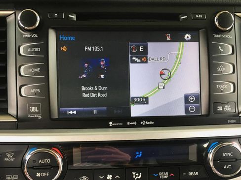 Used 2016 Toyota Highlander Limited FWD image 29