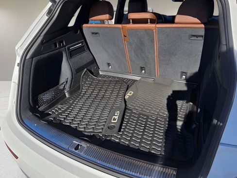 Used 2018 Audi Q5 Prestige w/ Prestige Package image 30