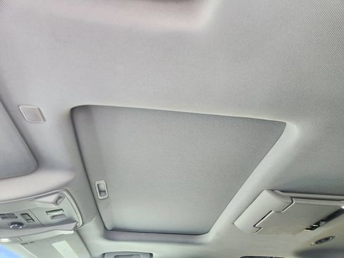 Used 2019 Chevrolet Suburban Premier RWD image 26