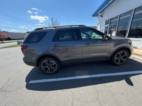 Used 2015 Ford Explorer Sport w/ Equipment Group 401A image 10