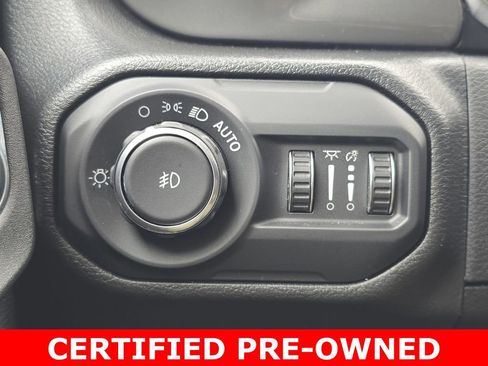 Used 2022 Jeep Wrangler Unlimited Sahara w/ Cold Weather Group image 26