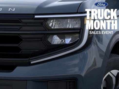 New 2026 Ford Expedition Active image 18