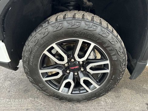 Certified 2023 GMC Sierra 1500 AT4 w/ Technology Package image 34