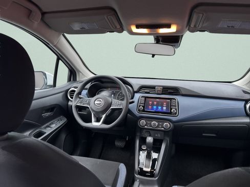 Used 2025 Nissan Versa SV FWD image 18